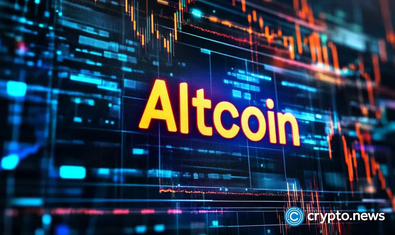 Small caps, big moves: This altcoin trio outshines Bitcoin