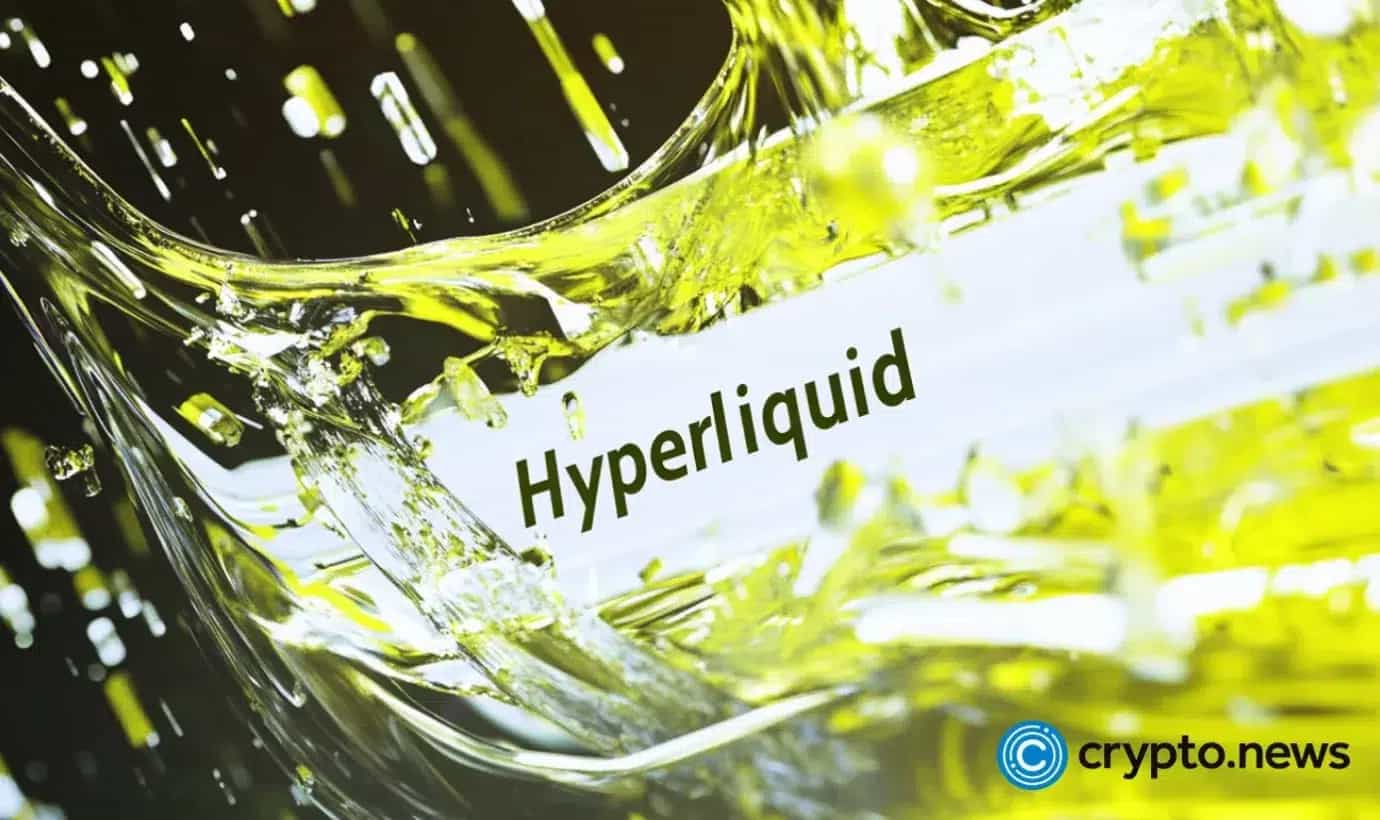 Hyperliquid price risks 70% crash as multiple bearish patterns emerge