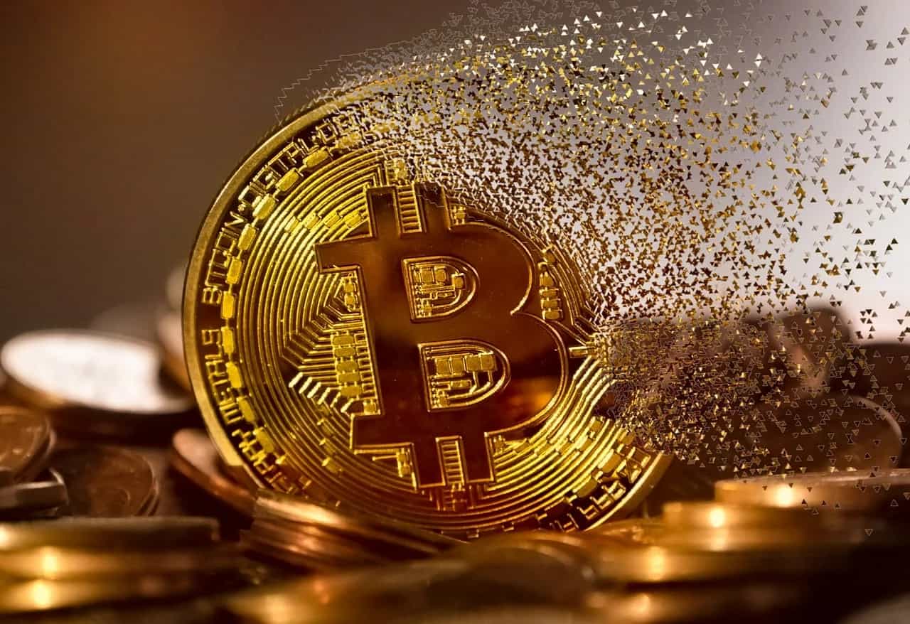 Bitcoin stopped trading the war. That’s the whole story.