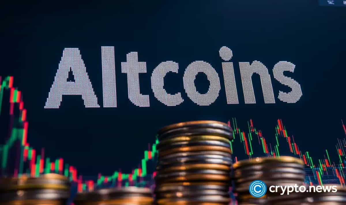 These 4 altcoins flash buy signals: Buy the dip?