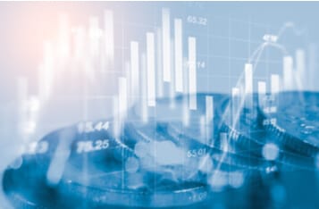 MiCA distribution squeeze hits ETH sentiment as Polymarket sees 43.5% $1,700 dip
