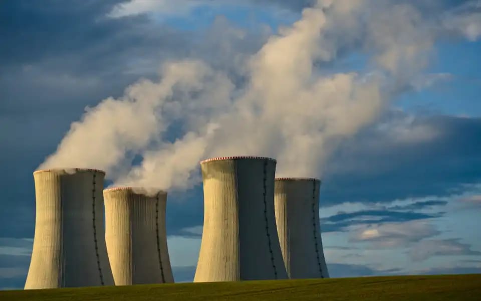 US grants license for new nuclear reactor before 2027?