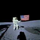 2026'da insanlı ay iniși gerçekleșecek mi?