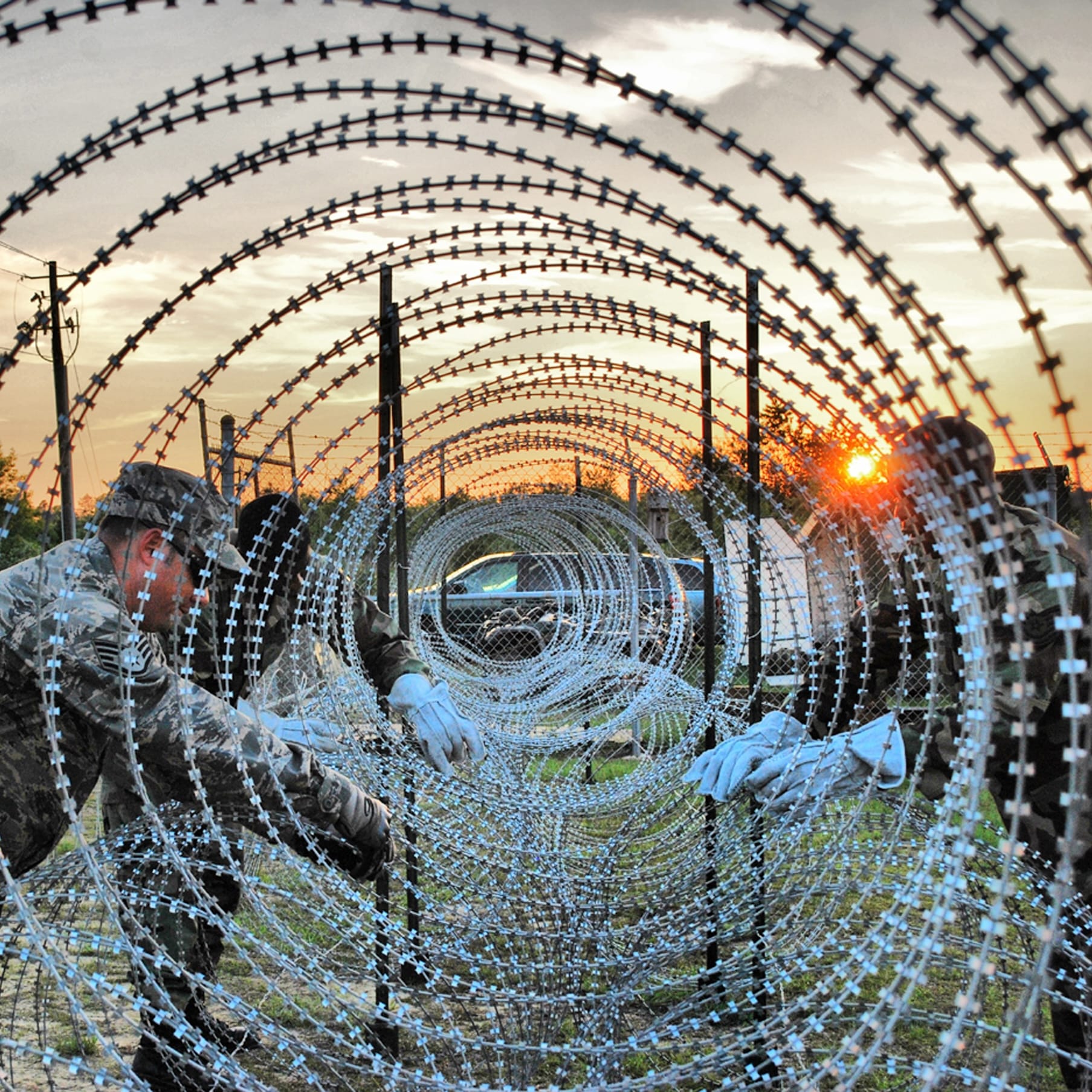 Will the feds cut the razor wire in Shelby Park, Texas?