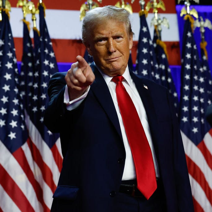 Donald Trump tie color at UFC Freedom 250?
