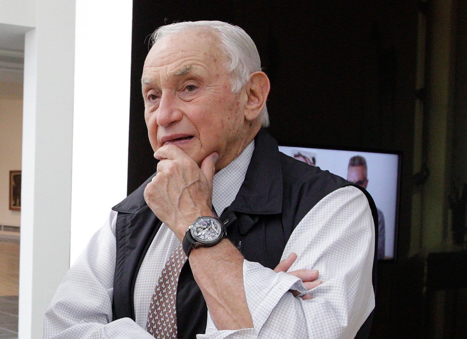 Les Wexner arrested by March 31?
