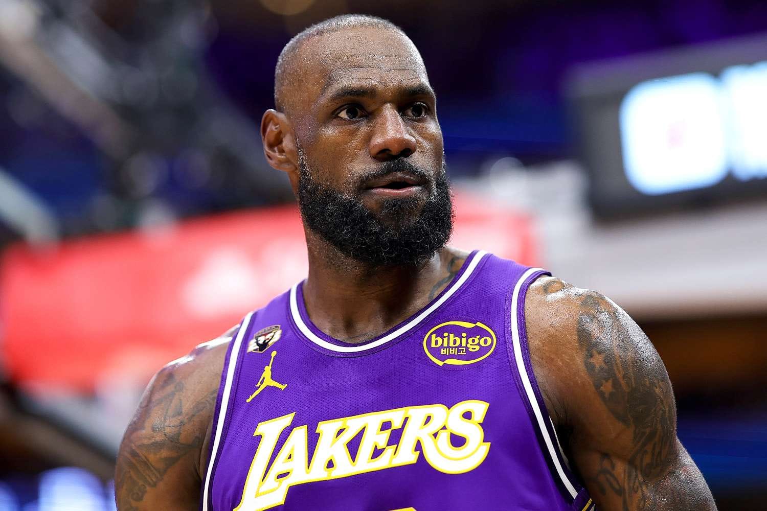 NBA: When Will LeBron Sign?