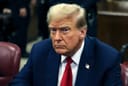Trump bans more news outlets from White House by September 30?