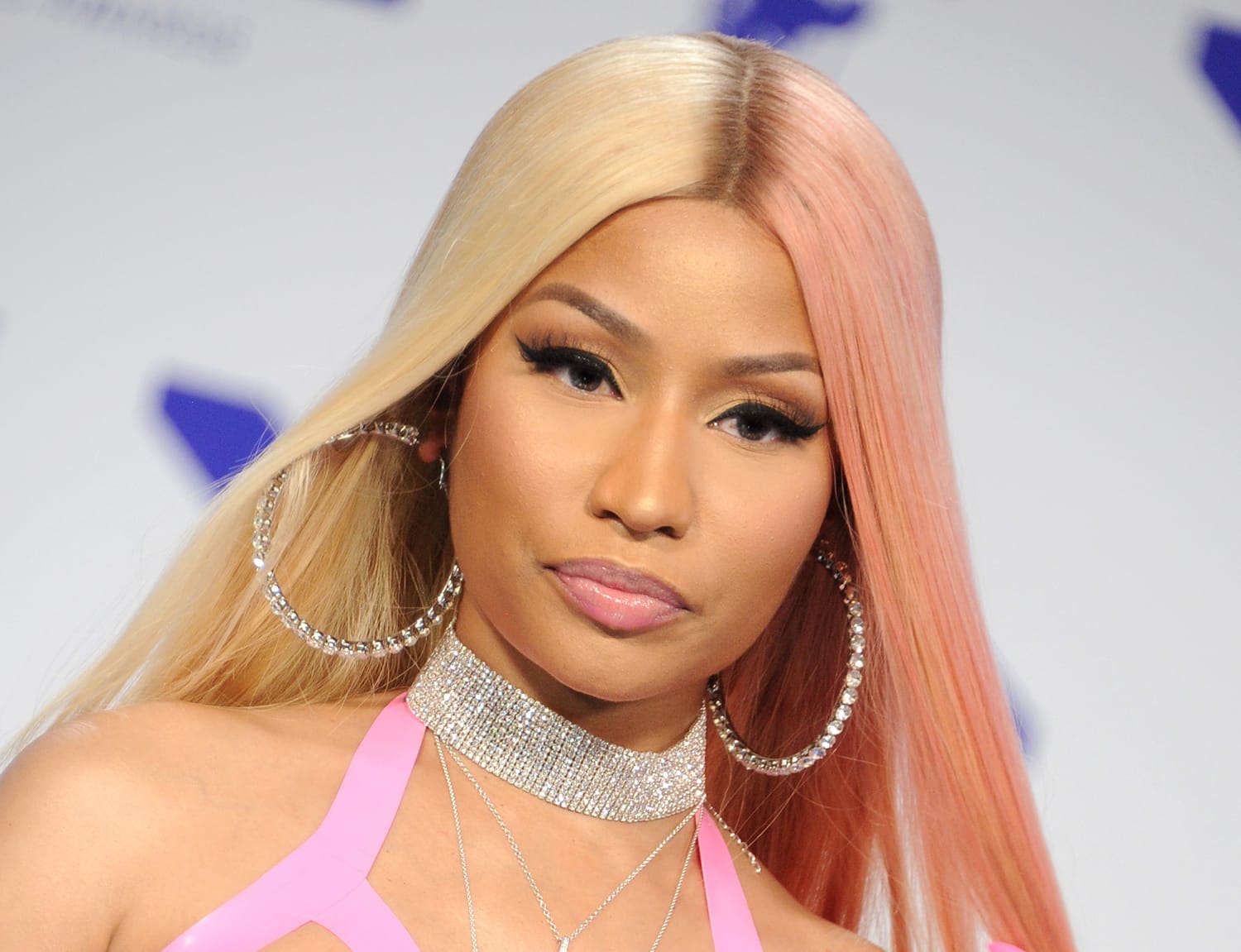 Will Nicki Minaj get the COVID-19 vaccine by November 29th?