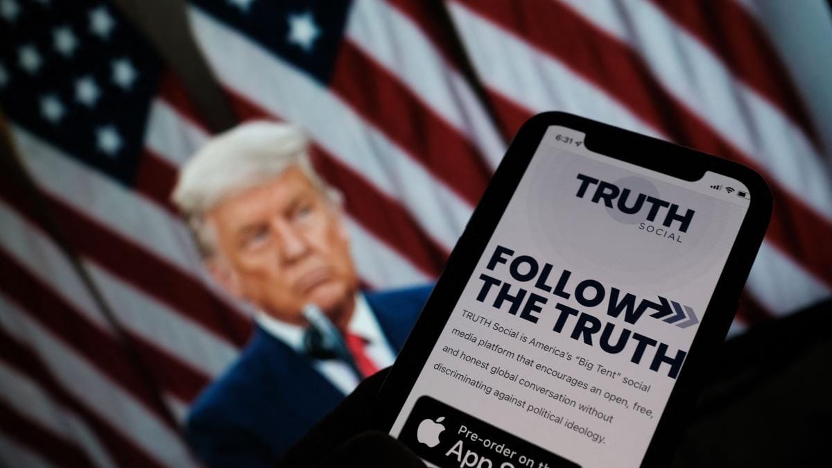 Will Trump’s Truth Social launch on the iOS app store by March 31st?